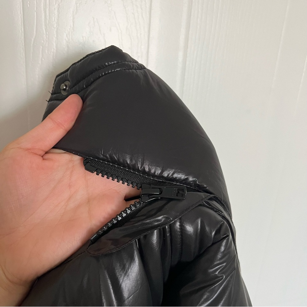 Reebok Black Jacket with Purple Highlights Reversible - Picture 12 of 12